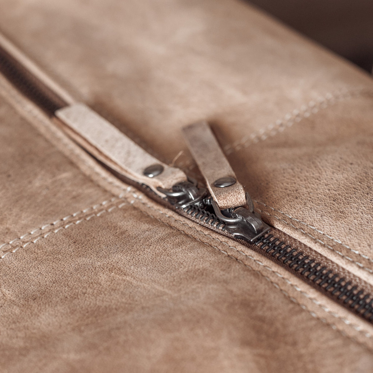 Full Grain Leather Weekender Bag&