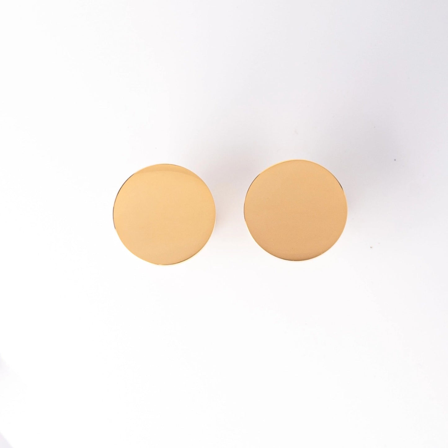 Engraved gold round cufflinks, groomsmen wedding day accessory